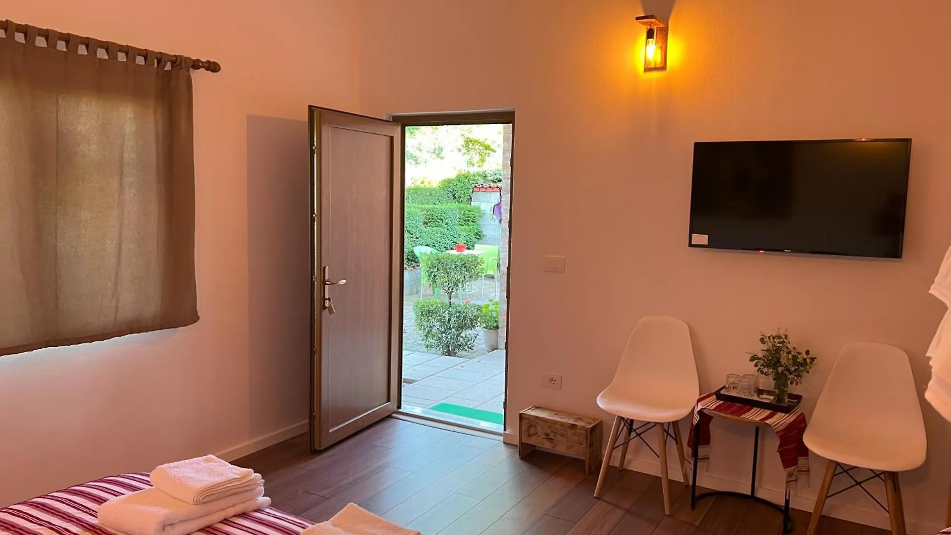 Guesthouse Koleci - Mrizi I Zanave Fishte 0*,  Albania